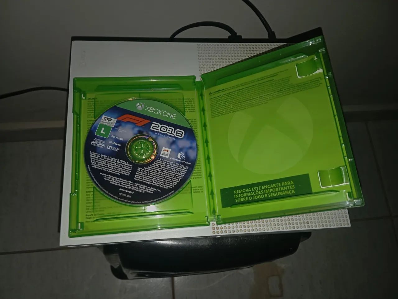 Xbox One S 1TB - Foto 2