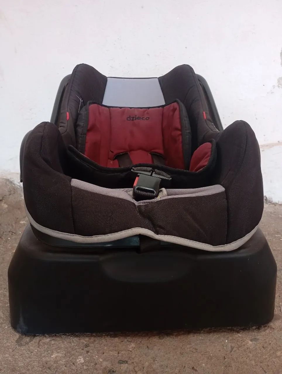 Bebê conforto com base marca Dzieco  - Foto 3