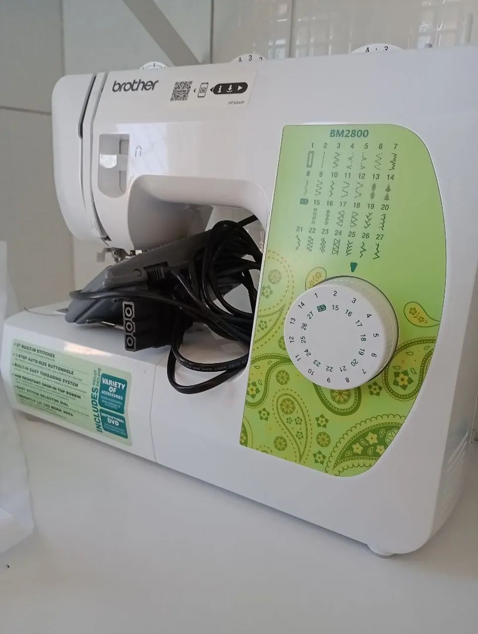 Máquina de costura Brother BM2800