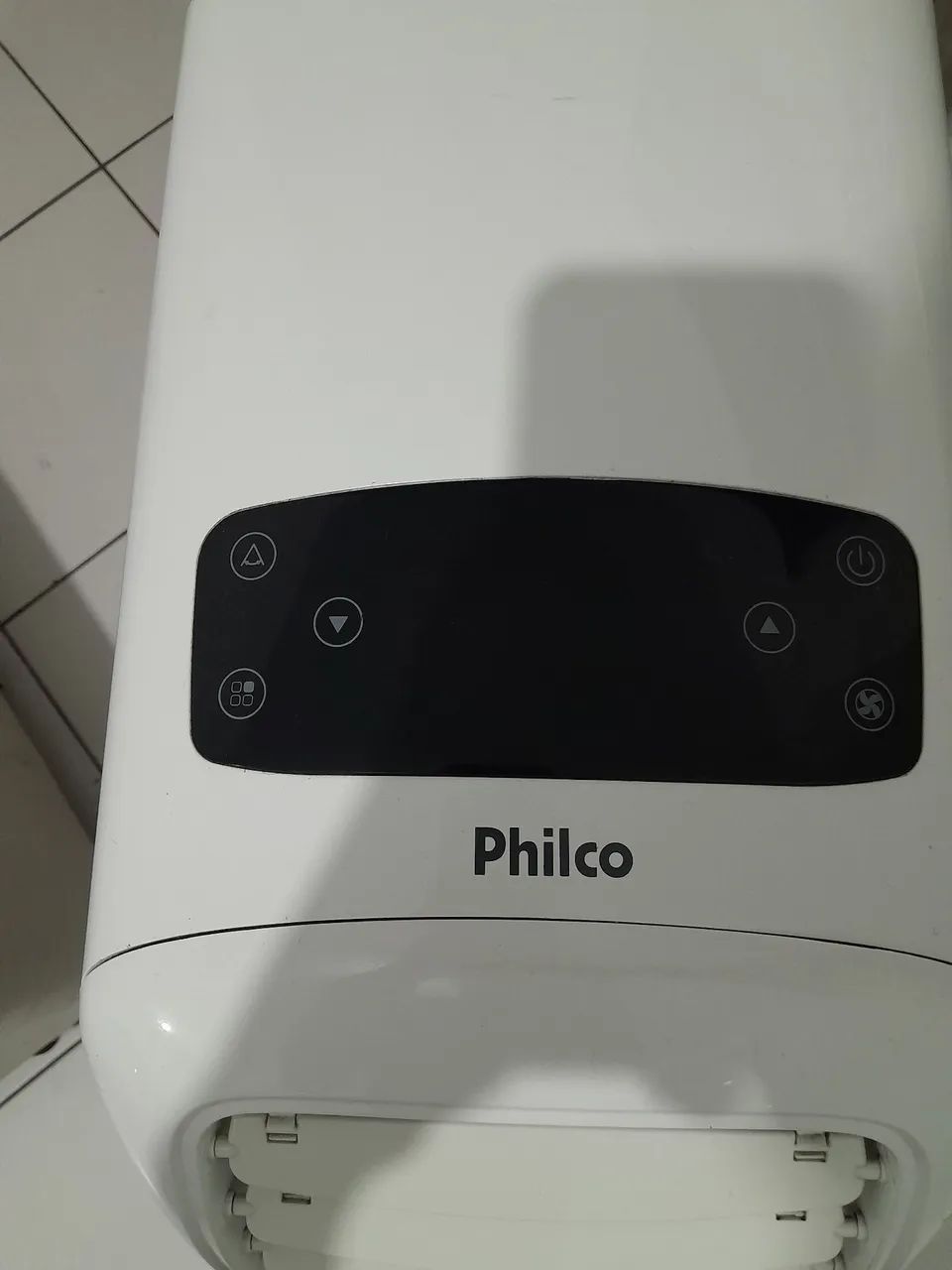 Ar-condicionado portátil Philco PH11000F funcionando - sem mangueira e controle - Foto 2