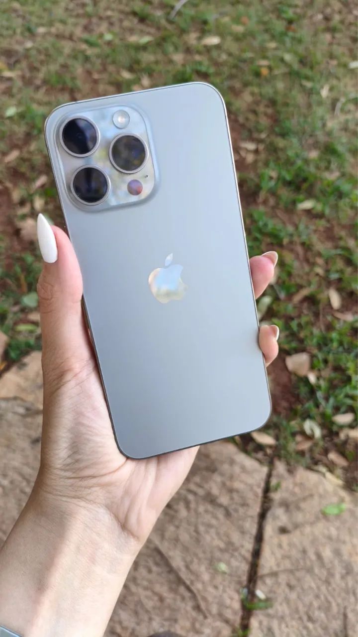 Vendo IPhone 15 pro Max 256gb bem novo - Foto 4