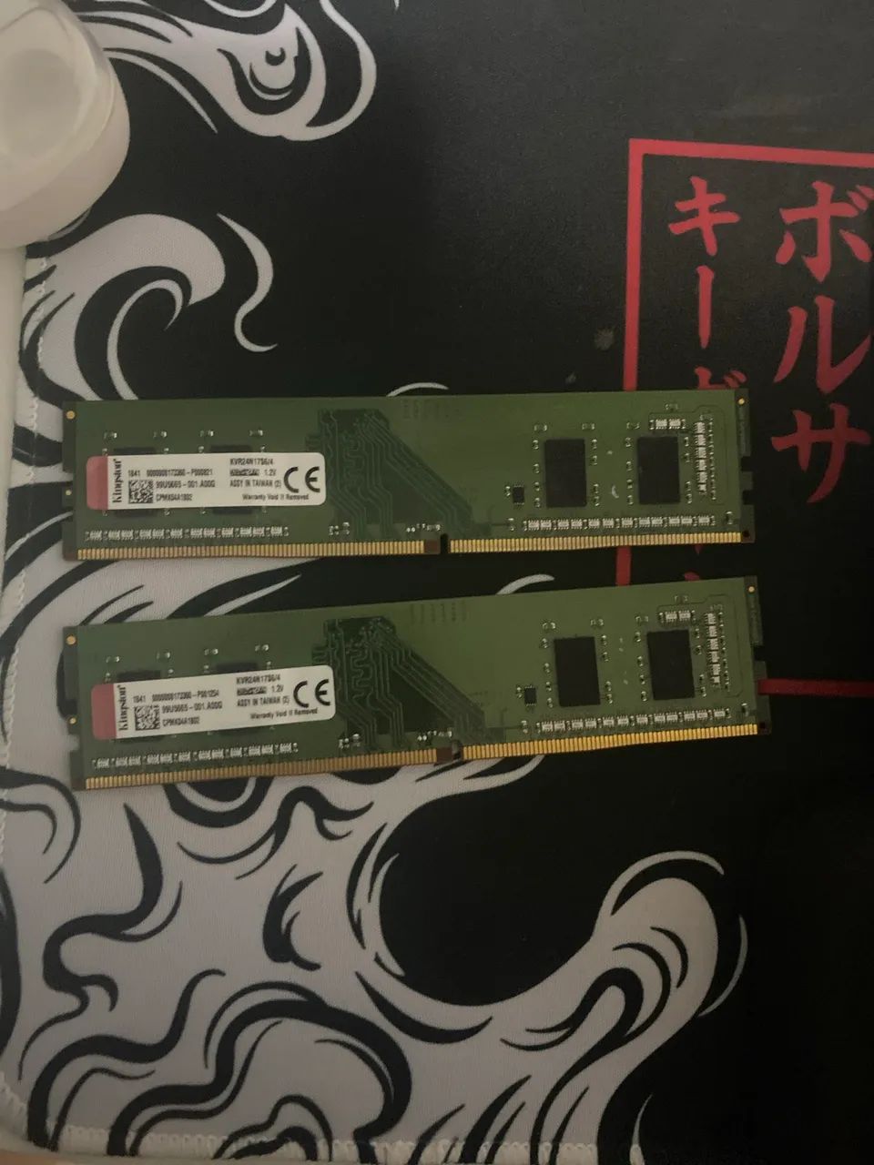 2 pentes de memória ram 4x2 !