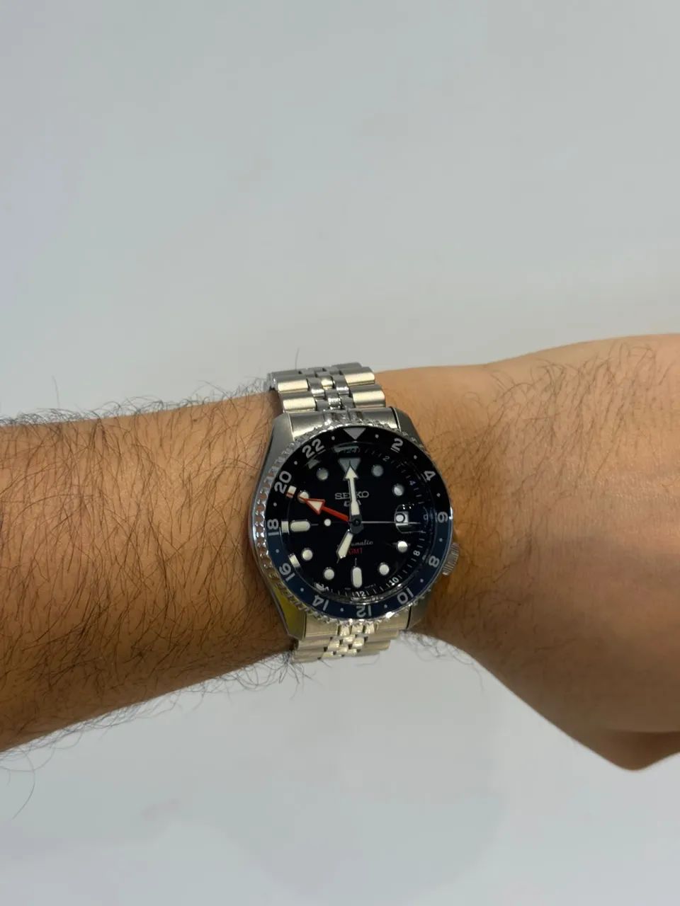 RELÓGIO SEIKO 5 SPORT GMT | BRUCE WAYNE - Foto 3