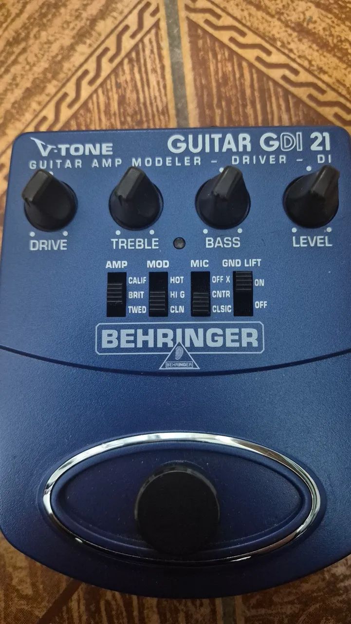 GUITAR AMP MODELER BEHRINGER - Foto 4