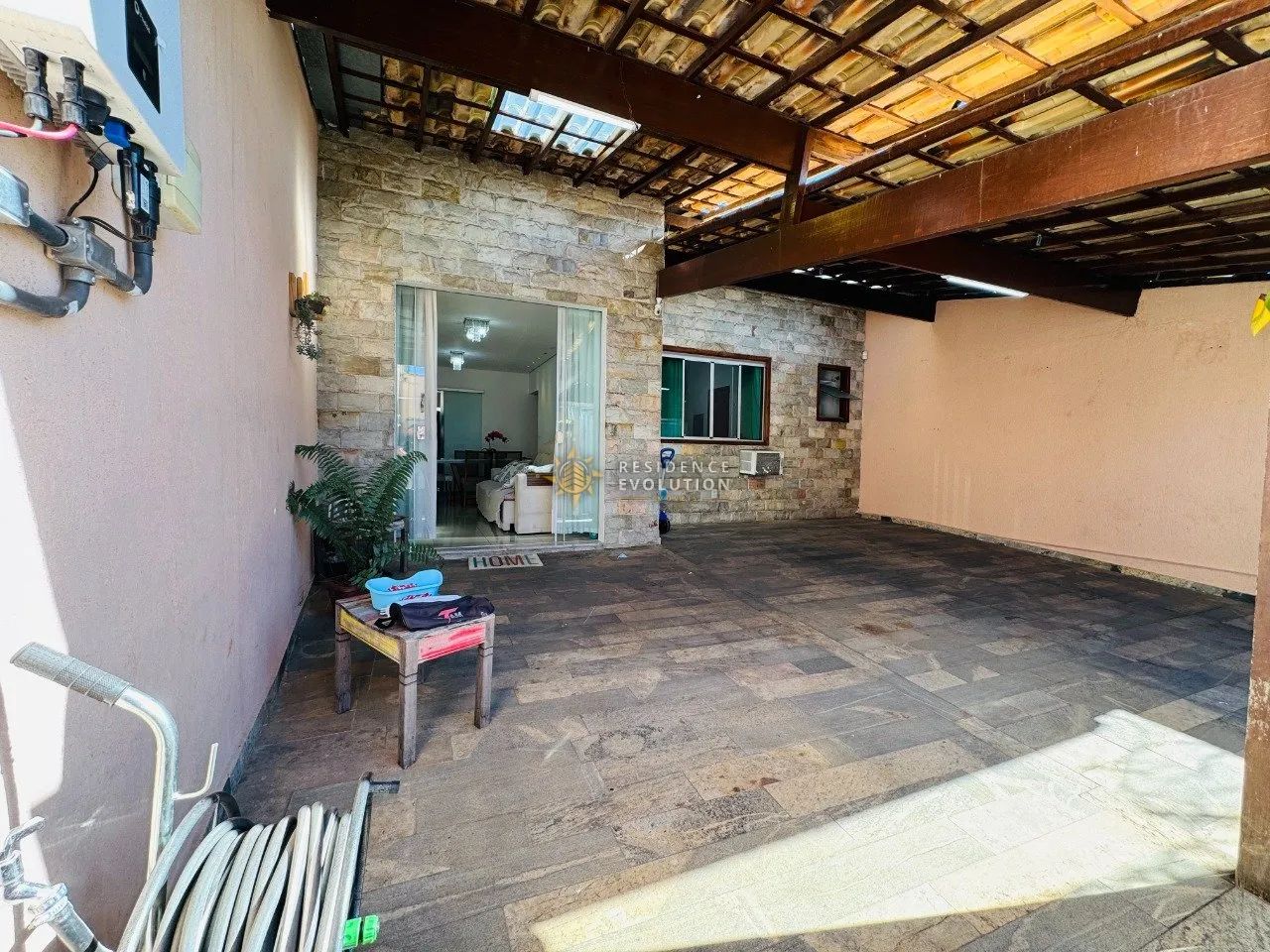 Excelente Casa Linear com 3 Quartos e Piscina no Bairro Heliópolis - Foto 5