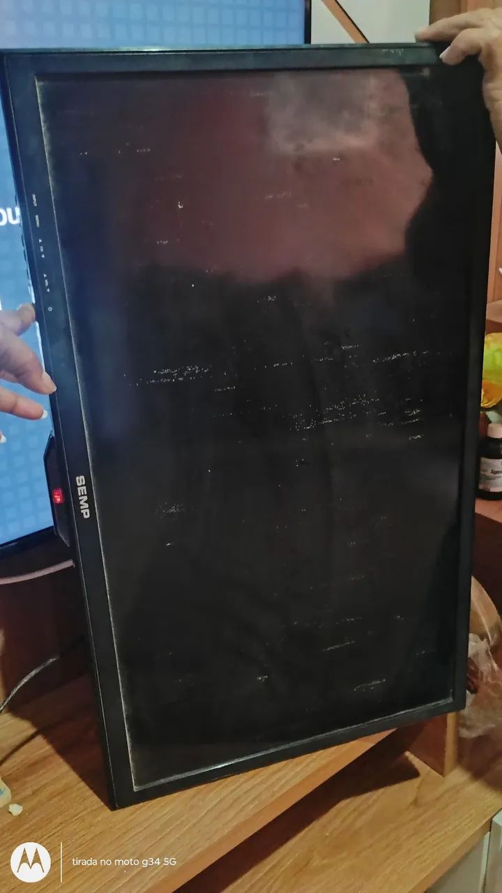 Tv Retirada de peças  - Foto 4
