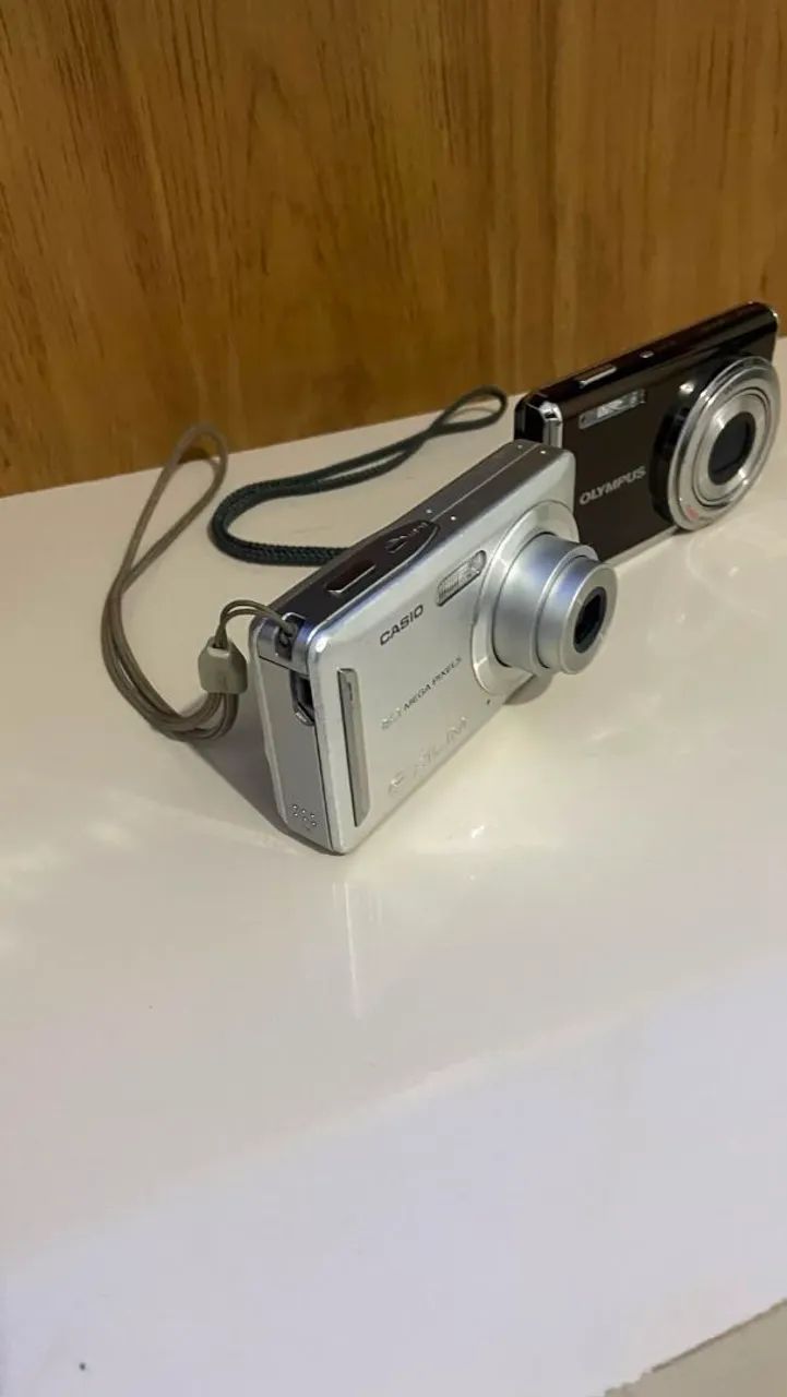 Câmeras, Olímpus e Casio 