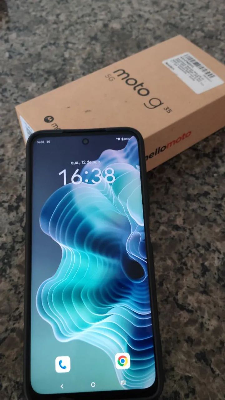 Celular Moto G35 com NFC 