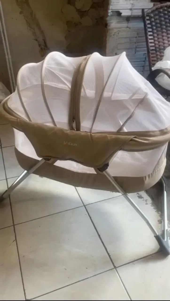 Berço Moisés bege usado 