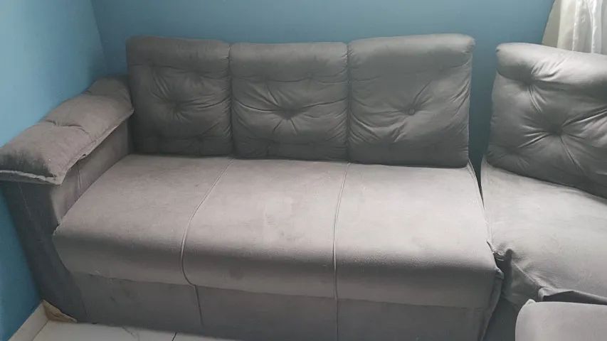 SOFÁ DE CANTO CINZA TECIDO SUEDE  - Foto 3