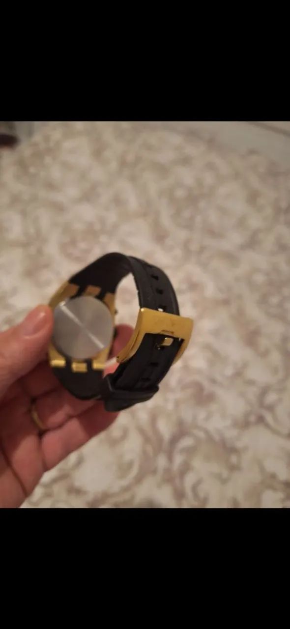 Vendo relógio orient pulseira de silicone  - Foto 3