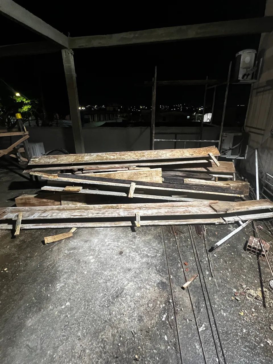 Madeiras de Obra - Tábuas de Azimbre e Pernamanca (Caixaria Pronta) - Foto 3