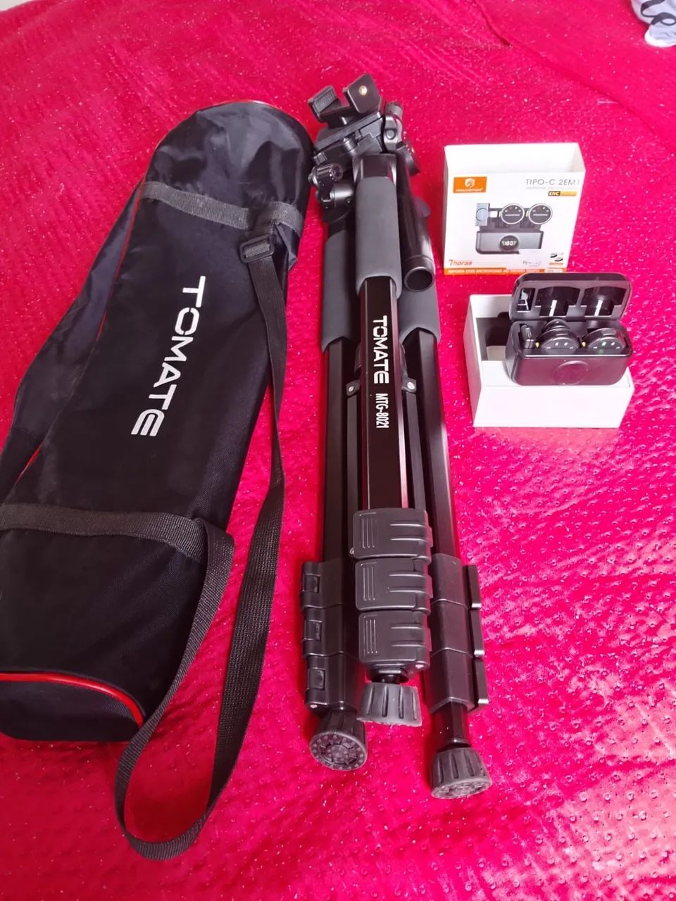 Vendo microfone lapela e um pedestal profissional  - Foto 2