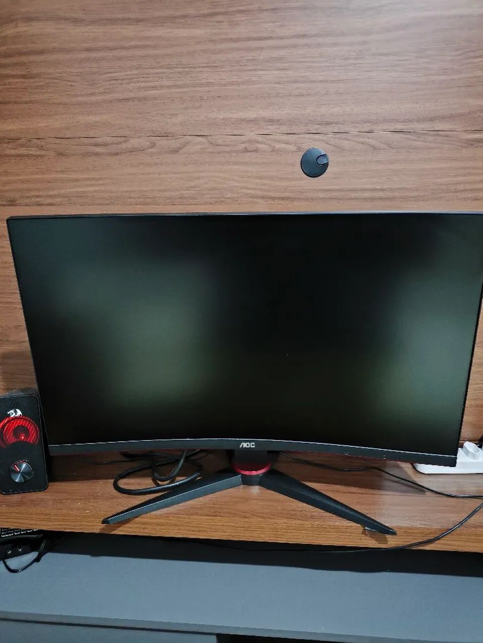 Monitor AOC 27" curvo