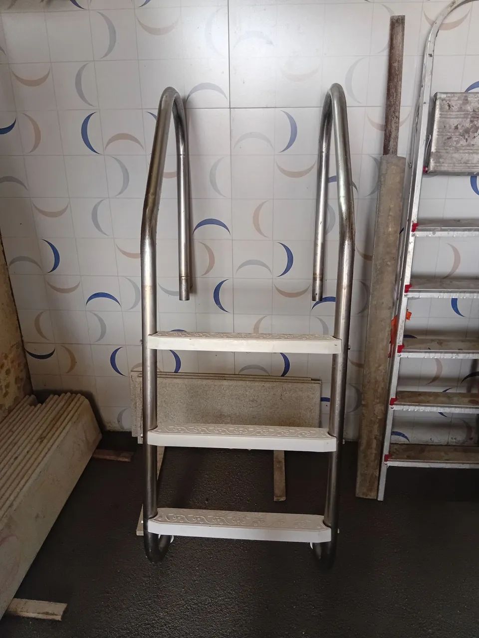 Escada para piscina - Foto 2