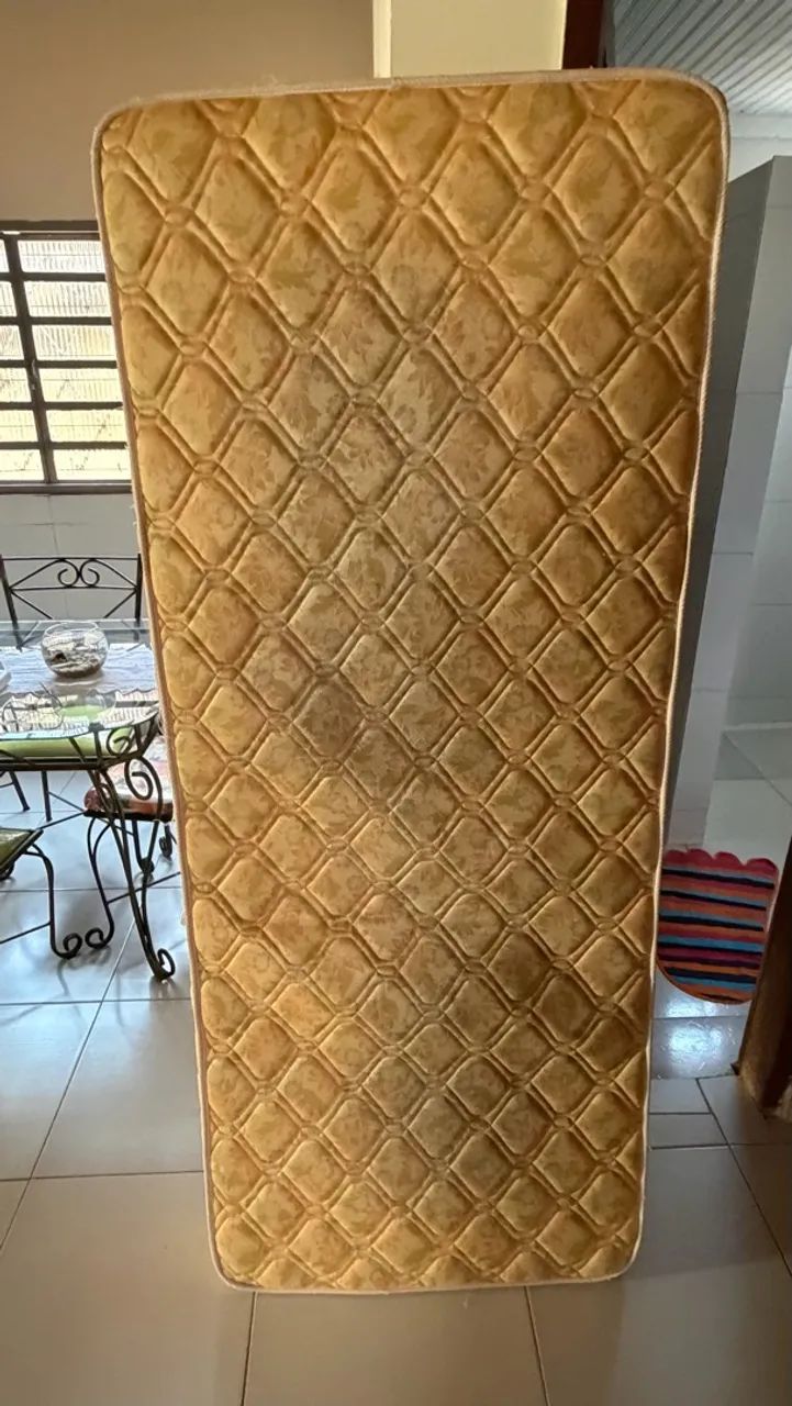 Colchão de solteiro probel 