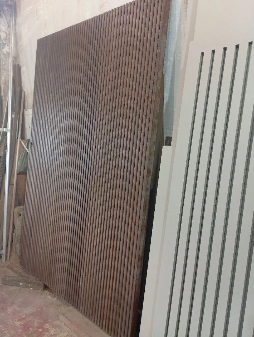 Porta pivotante ripada  - Foto 4