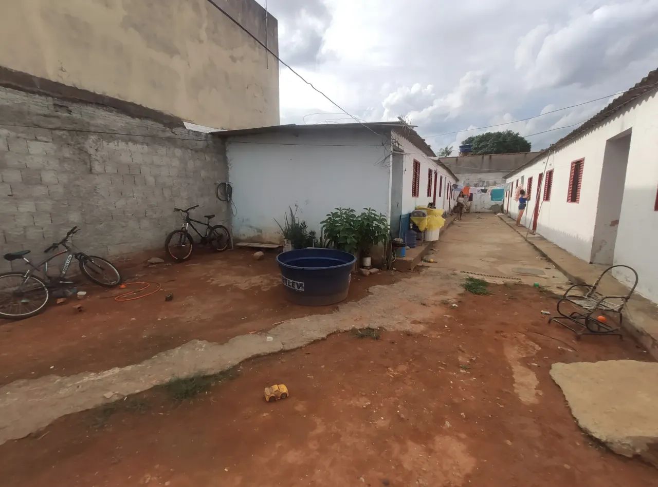 Excelente oportunidade!! Vendo ótimo imóvel com 5 kitnets dentro - Foto 4