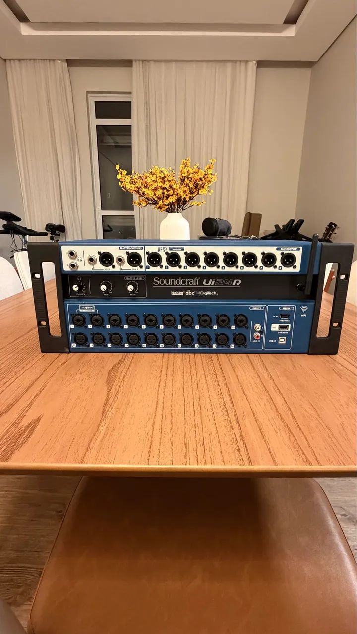 Mesa SoundCraft ui24r - Foto 4