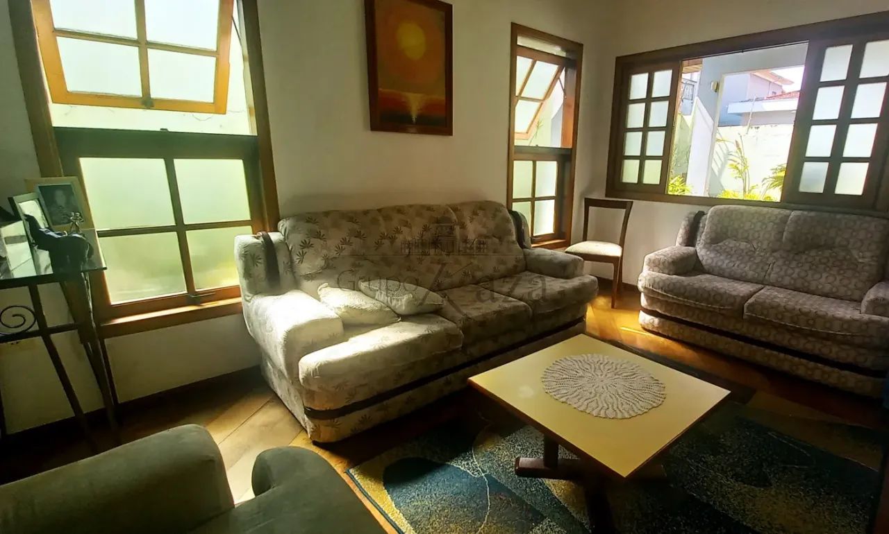 Oportunidade - Casa - Jacareí - Centro - 4 Dormitórios - 311m². - Foto 5