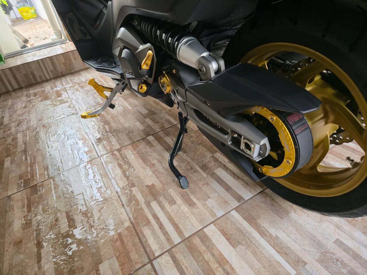 Kymco AK550i 2021 - Foto 4