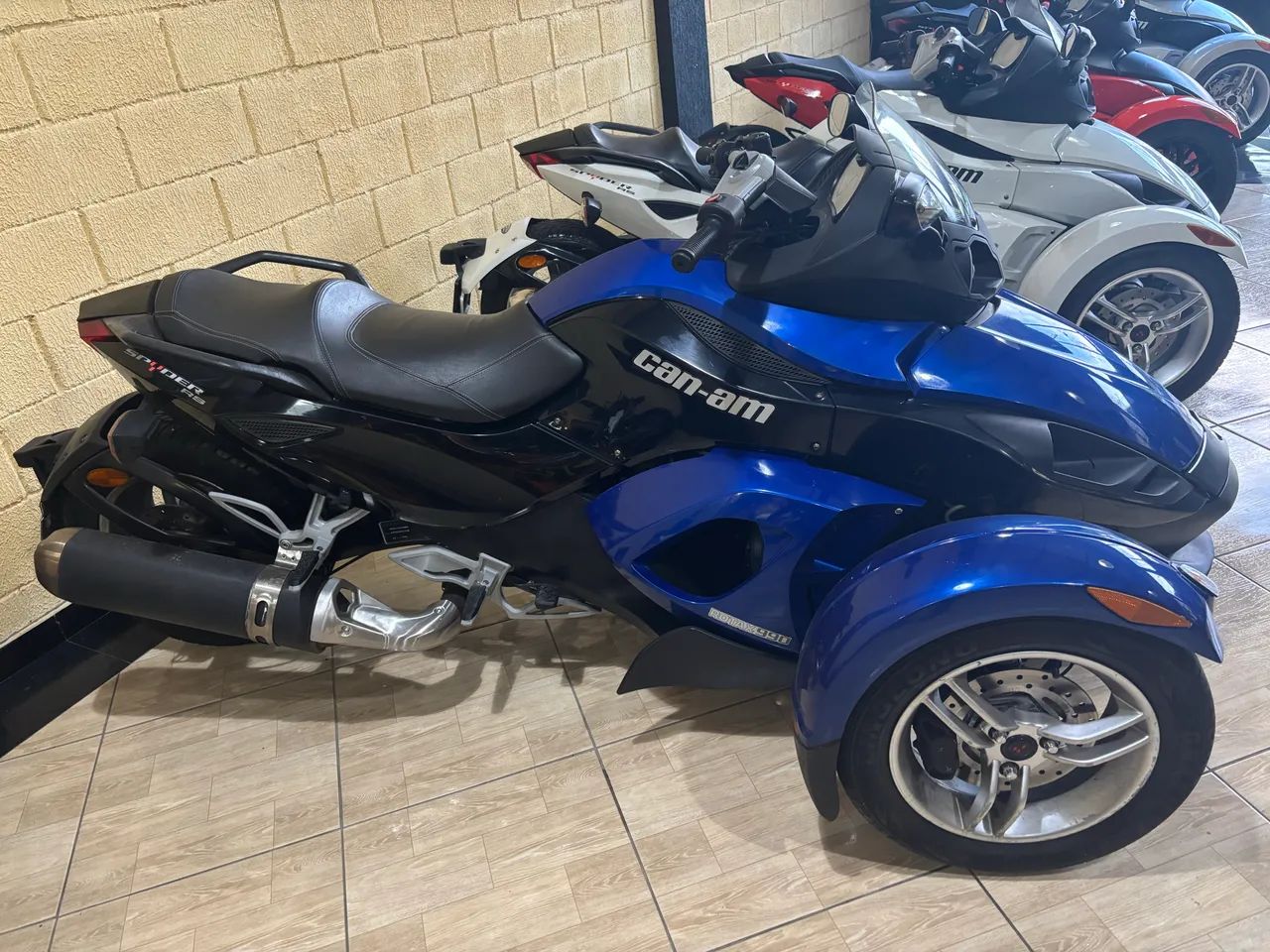 BRP CAN AM SPYDER RS 2010 IMPECÁVEL  - Foto 3
