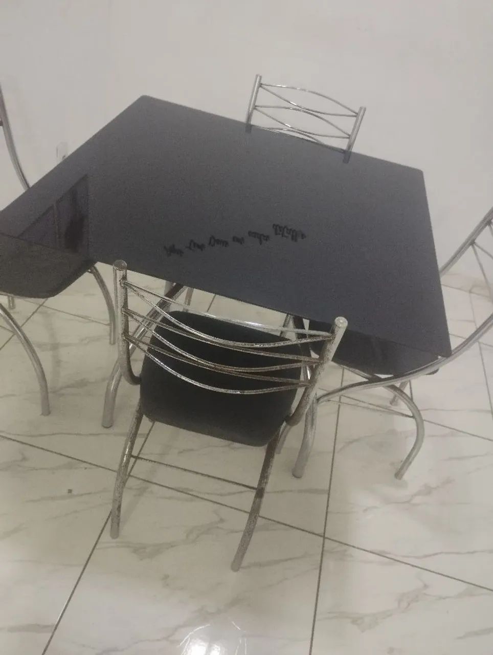 Mesa 4 cadeiras 