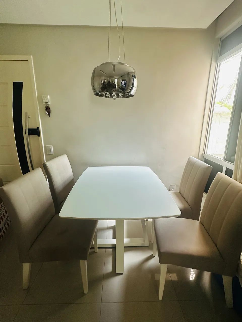 Conjunto de mesa de jantar com 4 cadeiras  - Foto 2