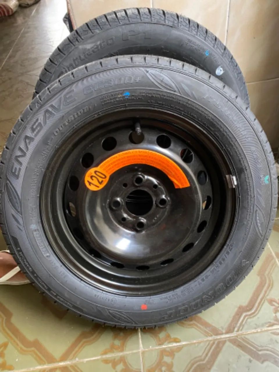 3 Rodas Aro 14 Novas!  - Foto 2