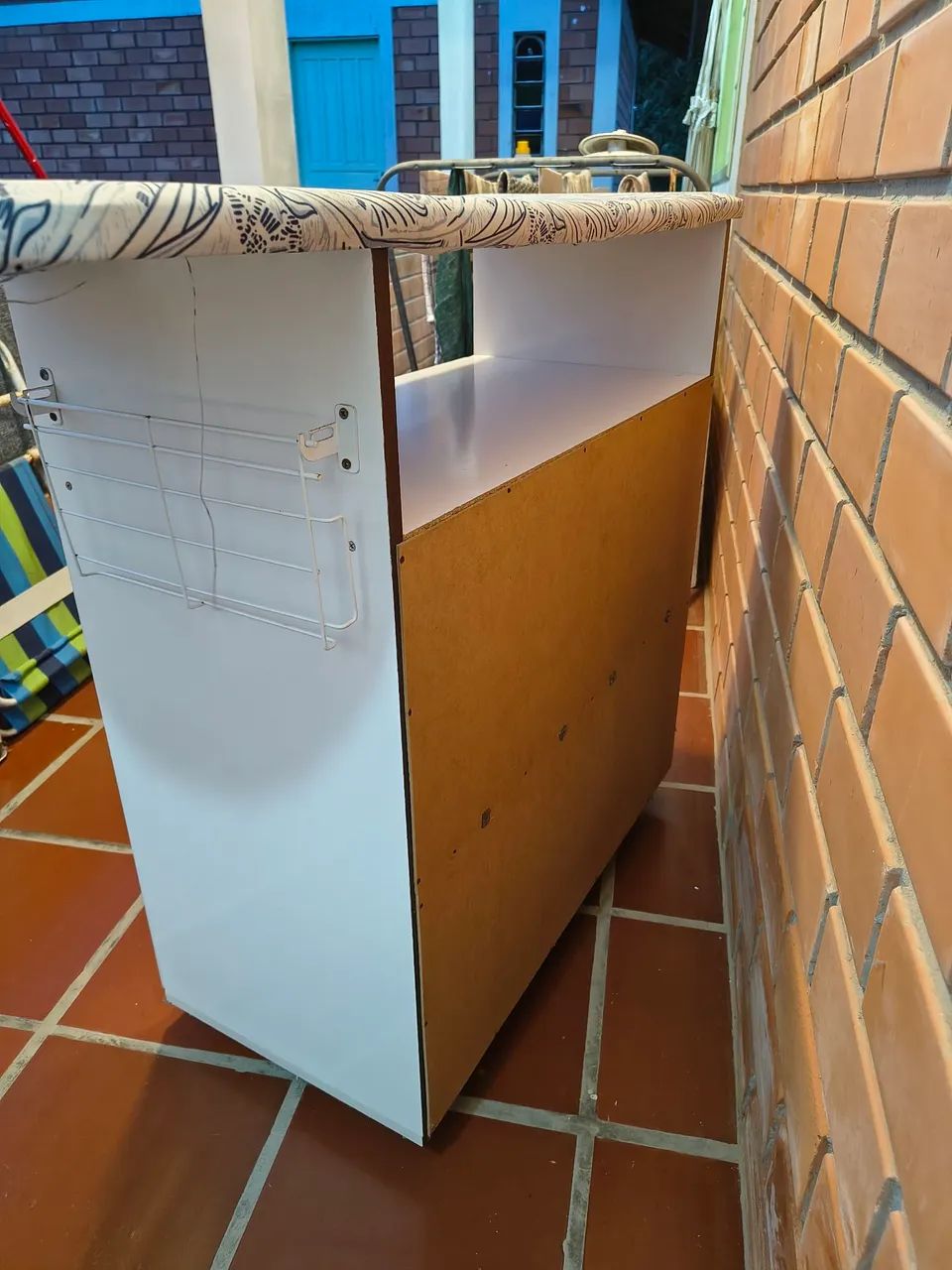 Armário com tábua de passar roupa embutida  - Foto 4