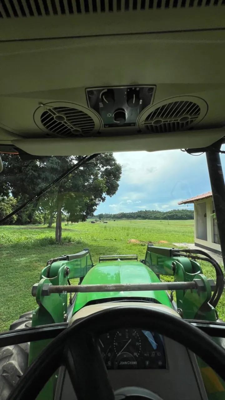 Trator John Deere 6.125J - 2016/2017 (com 6 implementos) - Foto 4