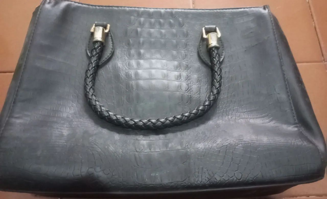 Bolsa Schutz ótimo estado - Foto 2