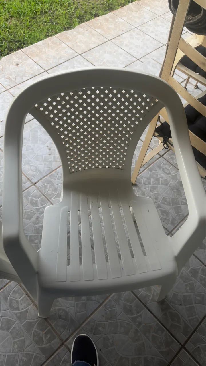 Cadeira plástica  - Foto 2