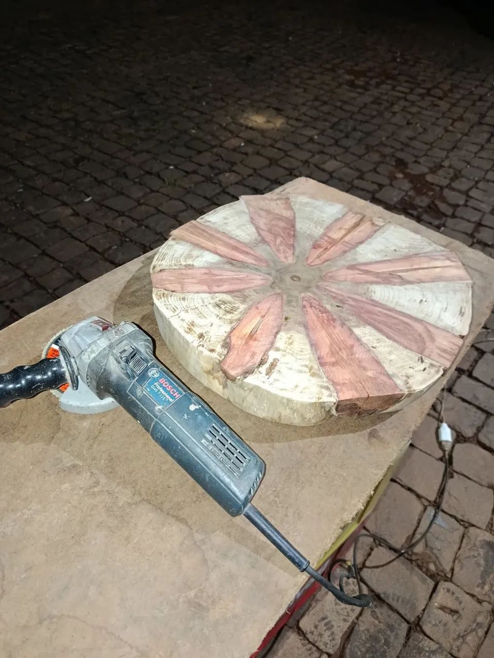 Bolacha de pinheiro lixada  - Foto 3