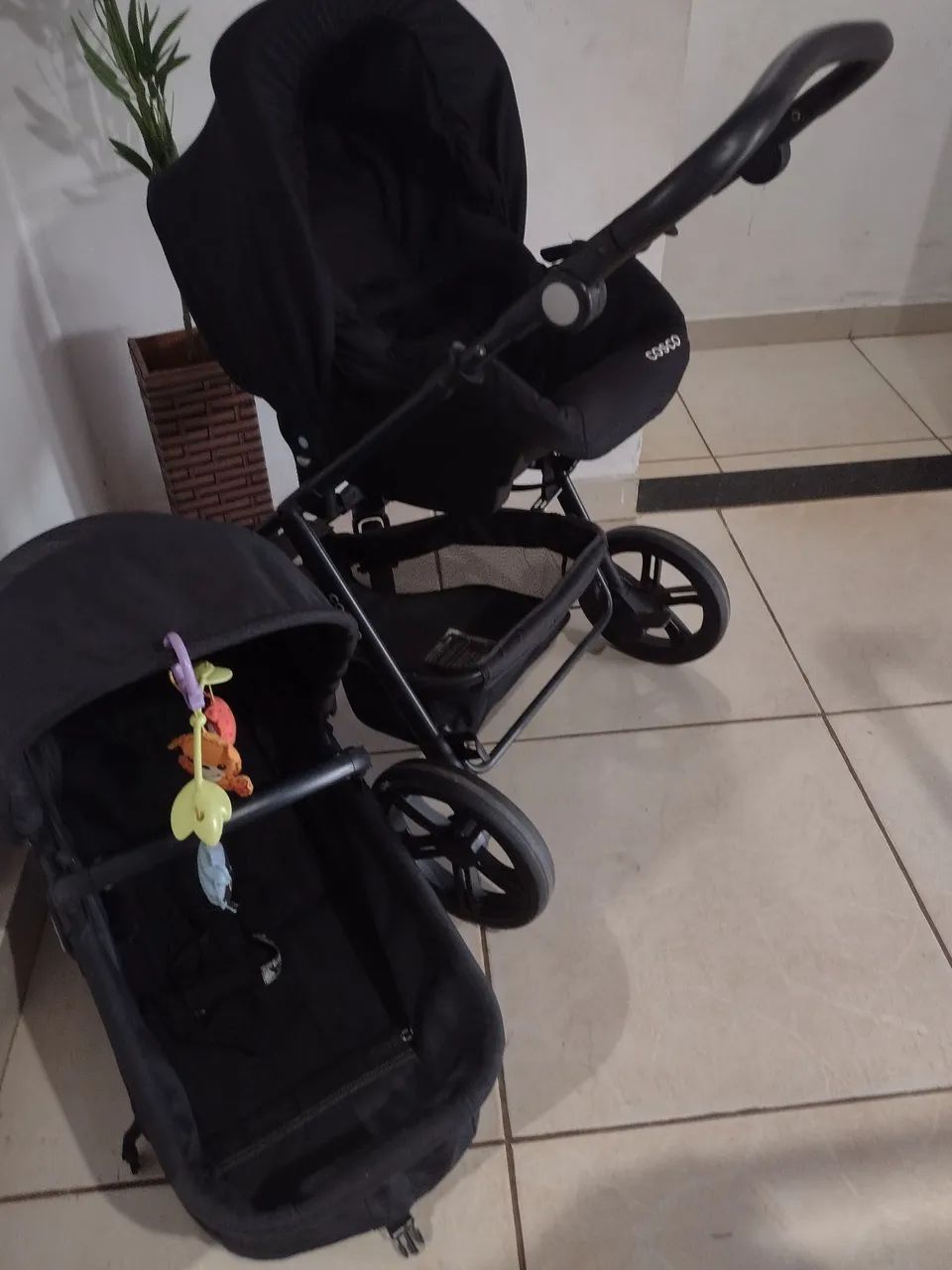 Carrinho moisés com bebê conforto  - Foto 4