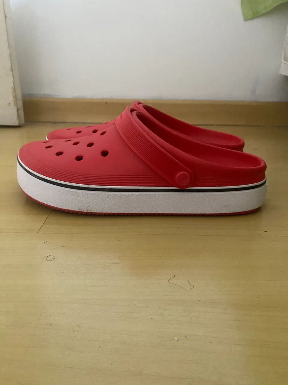 Crocs vermelho  - Foto 3