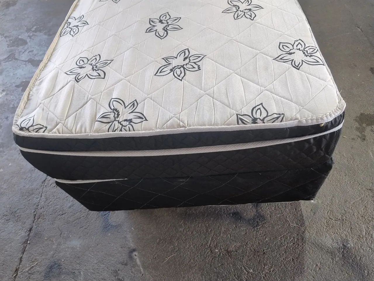Cama de solteiro mais colchão ( entrego sem taxa) - Foto 3