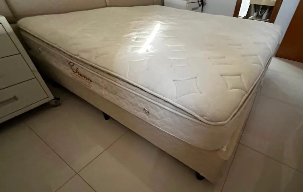 Vendo jogo de cama King usada  - Foto 5