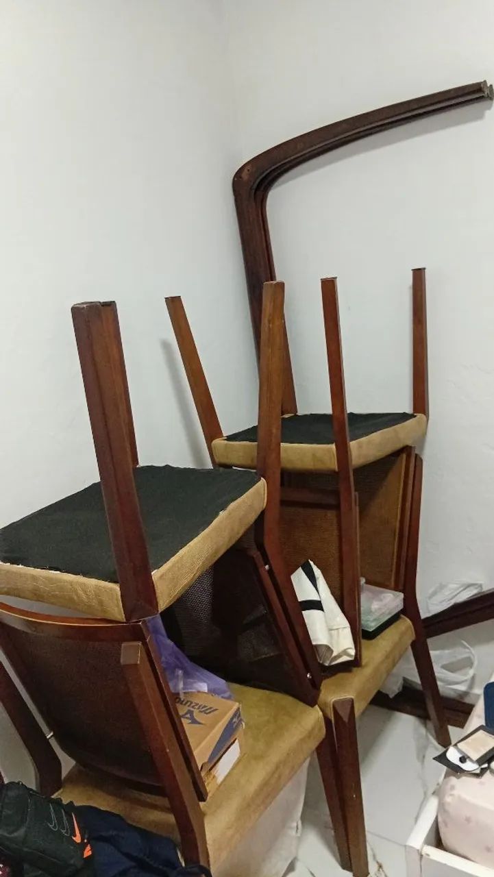 Mesa de vidro  com 6 cadeiras - Foto 2