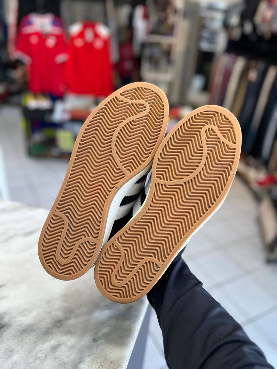 Tênis Adidas Campus 00s Couro Original T42 - Foto 4