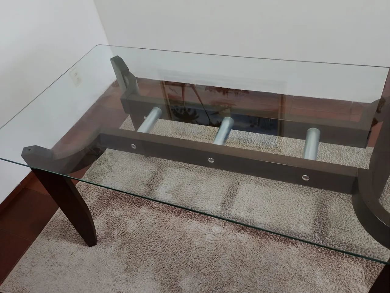 Vendo mesa de jantar.