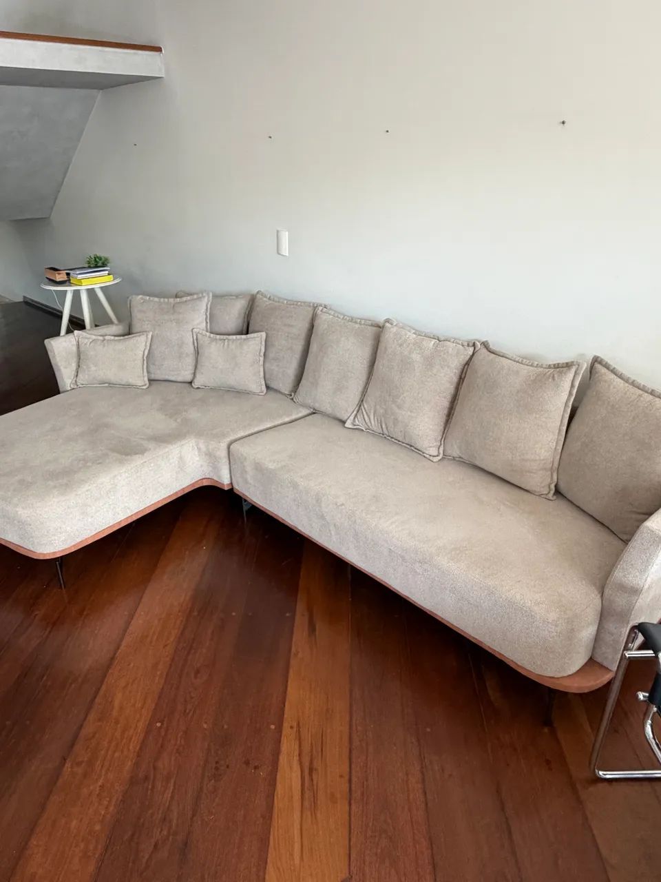 Sofá cinza grande