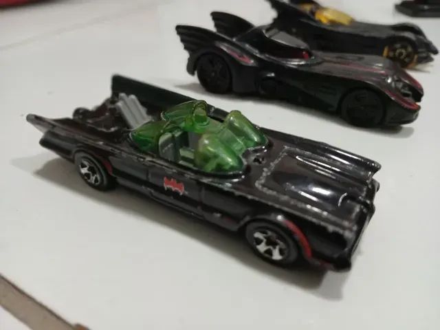 Lote de carros do Batmam da hotwells - Lote 5