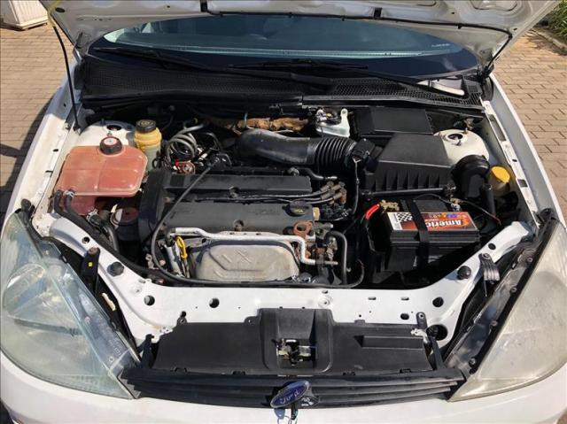 Ford Focus 2.0 Ghia Sedan 16v - Foto 14