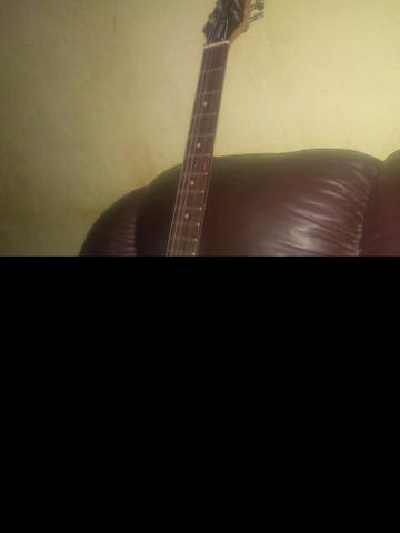 Guitarra menphis com caixinha.seminovos