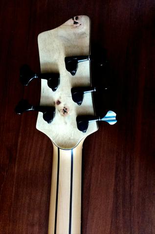 Baixo Lhuiz Guitars - Foto 6