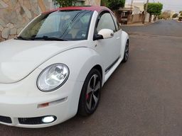 Título do anúncio: New beetle carro de garagem 