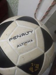 Título do anúncio: 1 bola altinha penalty pouco uso