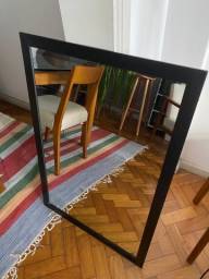 Título do anúncio: Espelho retangular com moldura preta 97x67 cm