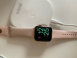 Título do anúncio: Vende-se Apple Watch série 4 